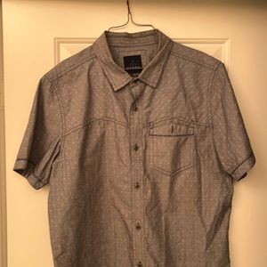 Prana - t shirt in great condition.